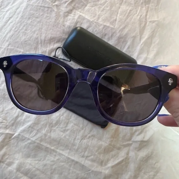 Alexander McQueen Blue Sunglasses- Like New - Picture 3 of 7